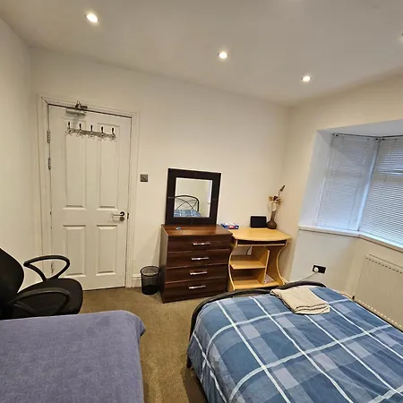Monyhull - Near Centre Kingsheath Nia Nec Bhx Pansiyon *