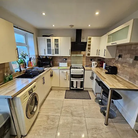 Pansiyon Monyhull - Near Centre Kingsheath Nia Nec Bhx
